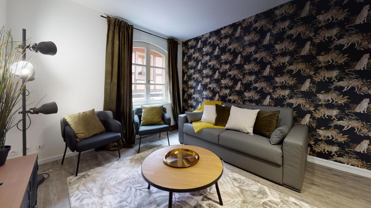 2 La Commanderie Apartment *